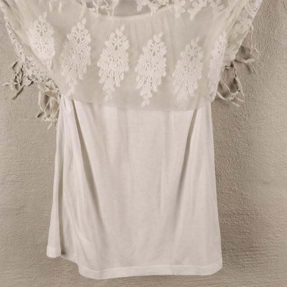 Chico's Cream Crochet Knit Tulle Overlay Round Neckline 3/4 Sleeve Pullover Top - Picture 7 of 12